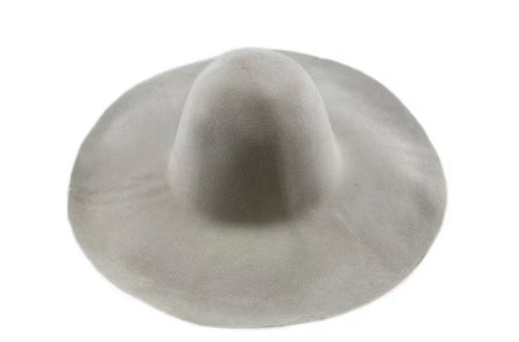 Silver belly 70% rabbit / wool felt capeline. western weight 220 grams, 12 cm brim. BULK orders can be arranged. please contact us dire
